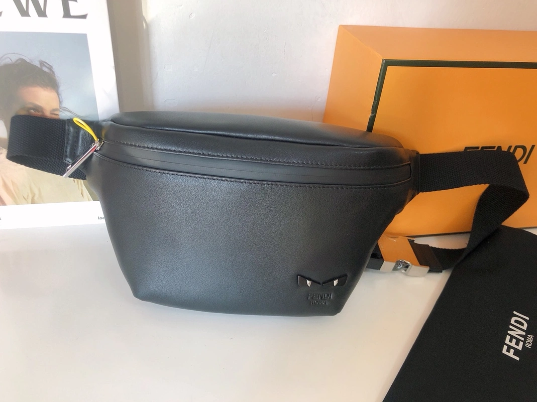 Fendi AAA Man Messenger Bags GoodFit 9223