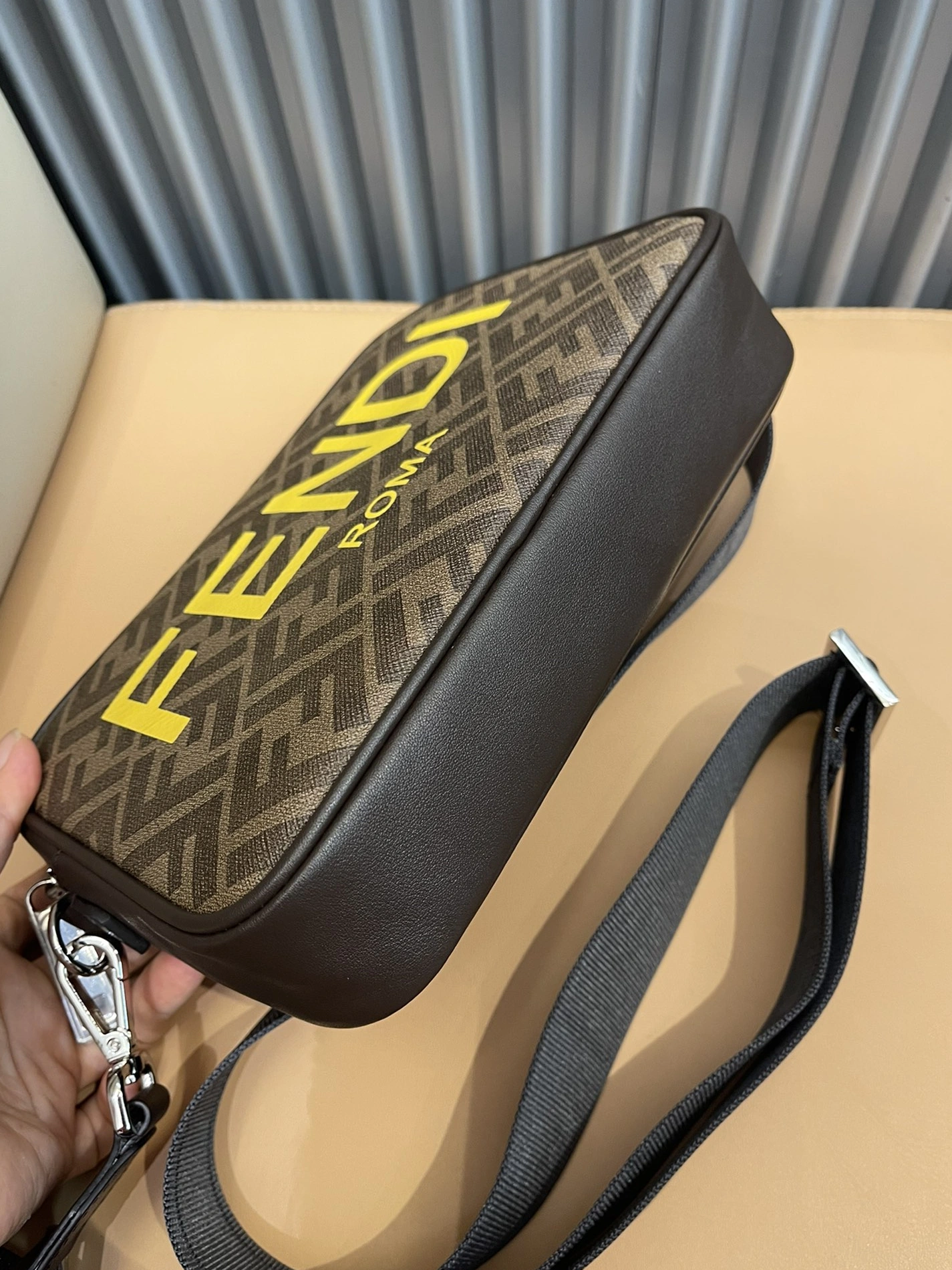 Fendi AAA Man Messenger Bags Refined 4658