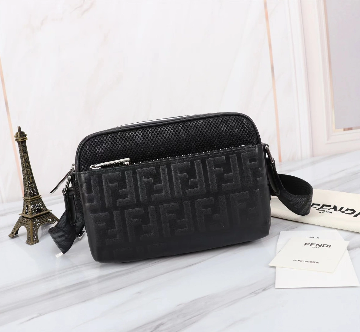 Fendi AAA Man Messenger Bags Resilient 6575