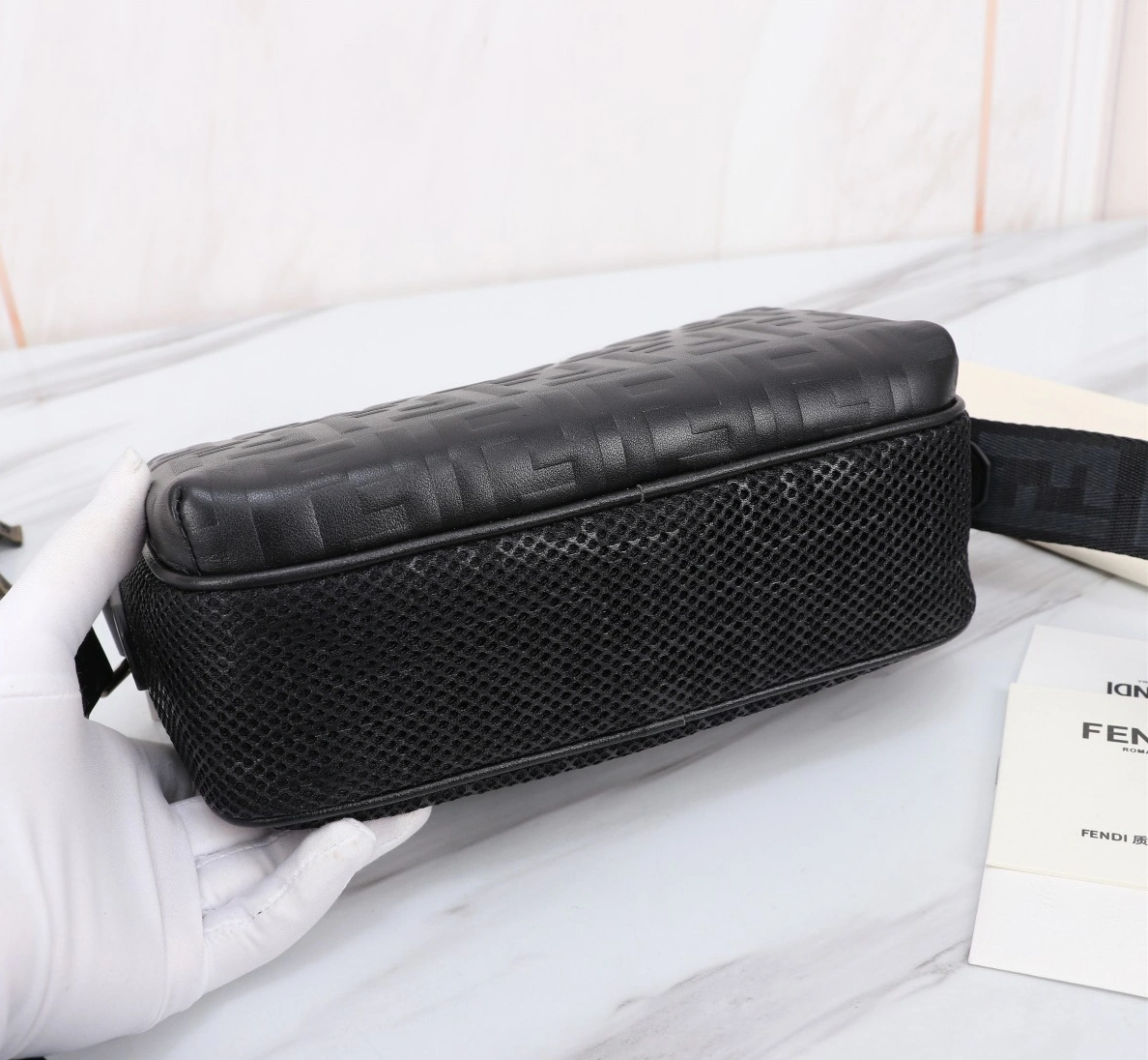 Fendi AAA Man Messenger Bags Resilient 6575