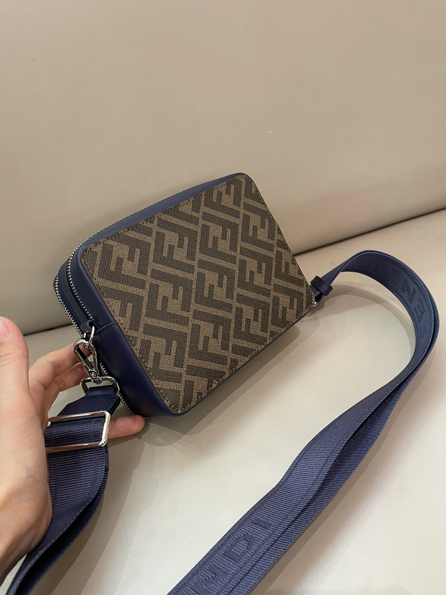 Fendi AAA Man Messenger Bags Soft 9073