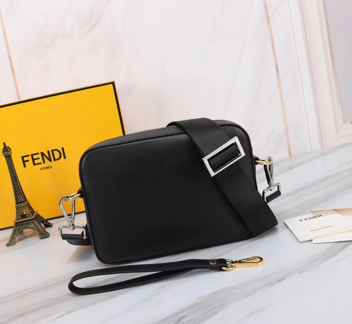 Fendi AAA Man Messenger Bags Sophisticated 2315