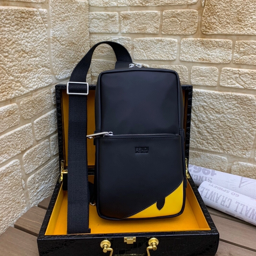 Fendi AAA Man Messenger Bags SportInspired 7076