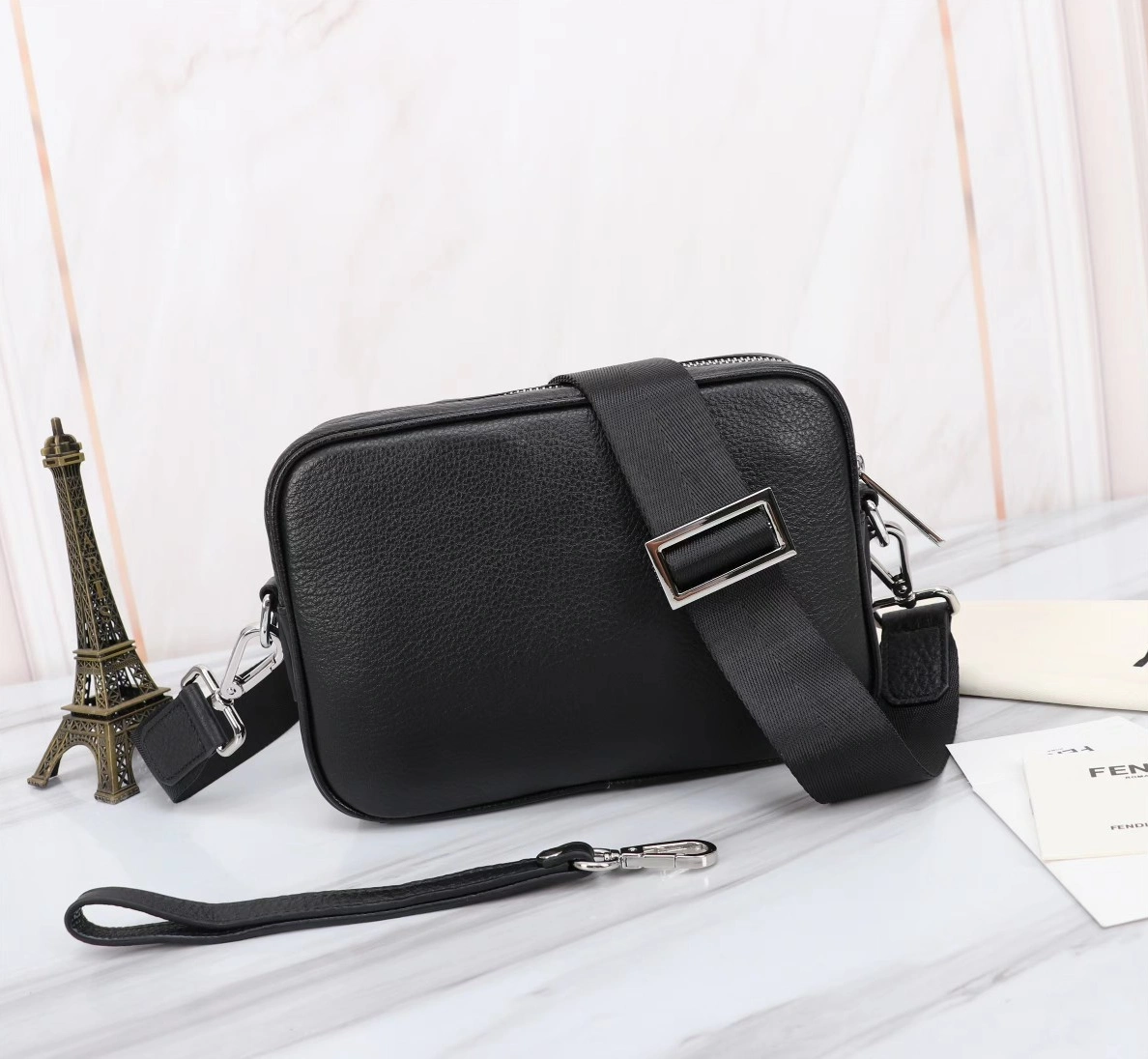 Fendi AAA Man Messenger Bags Timeless 8939
