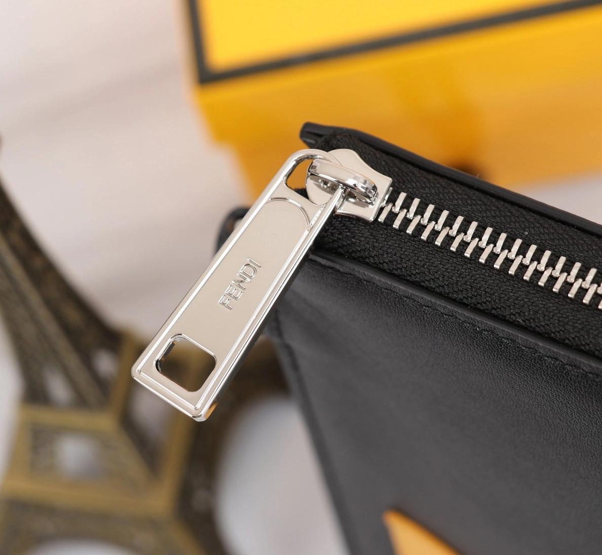 Fendi AAA Man Wallets AllSeason 4147