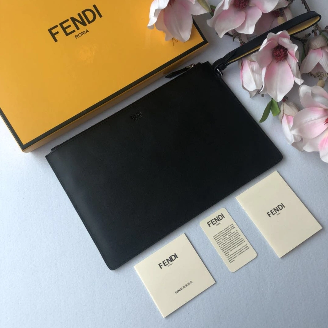 Fendi AAA Man Wallets Comfortable 4638