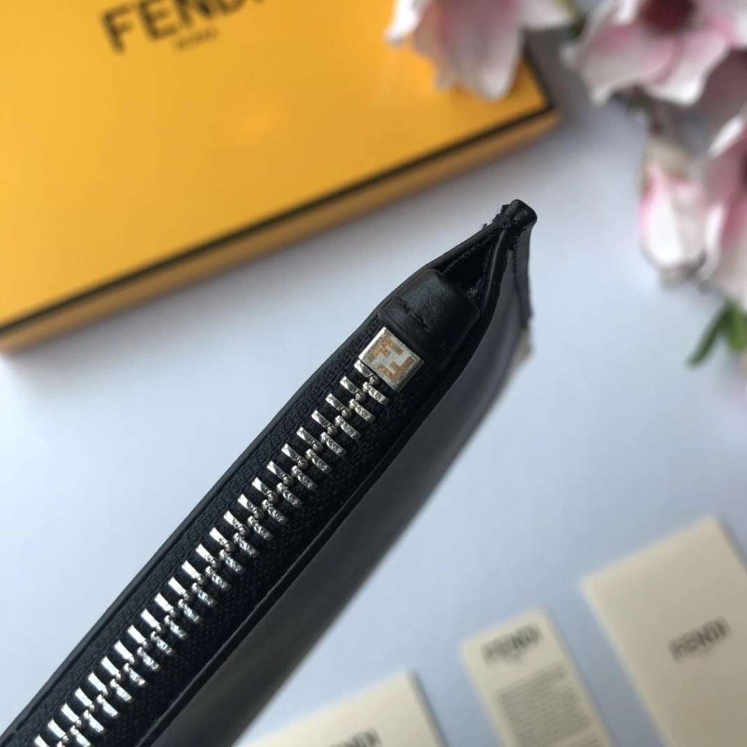 Fendi AAA Man Wallets Comfortable 4638