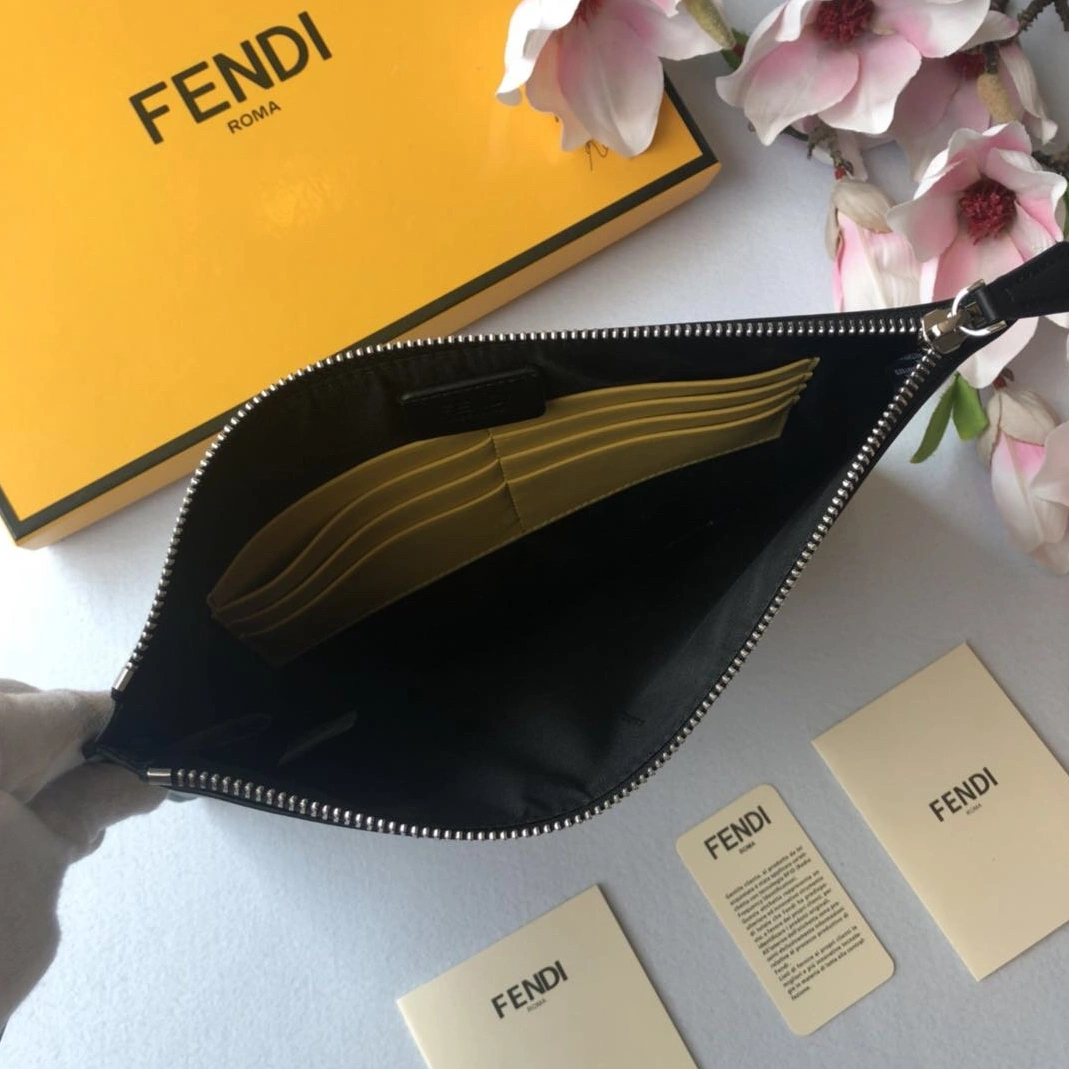 Fendi AAA Man Wallets Comfortable 4638
