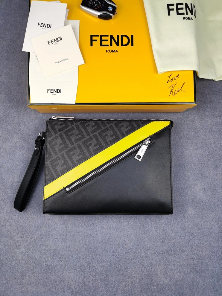 Fendi AAA Man Wallets Comfortable 7331