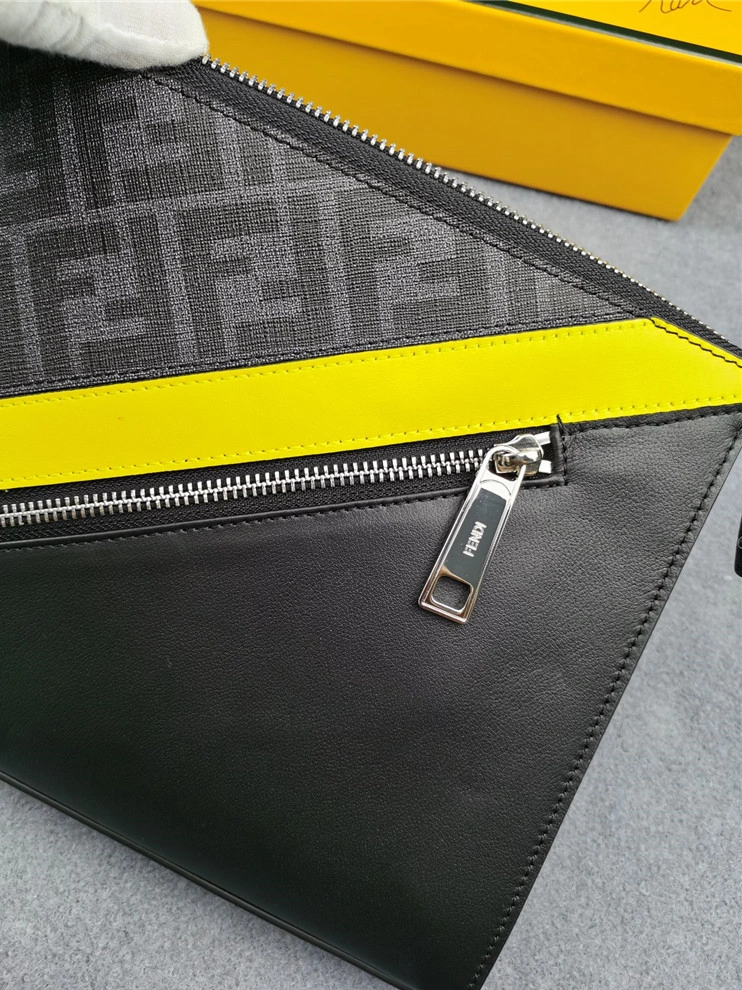 Fendi AAA Man Wallets Comfortable 7331