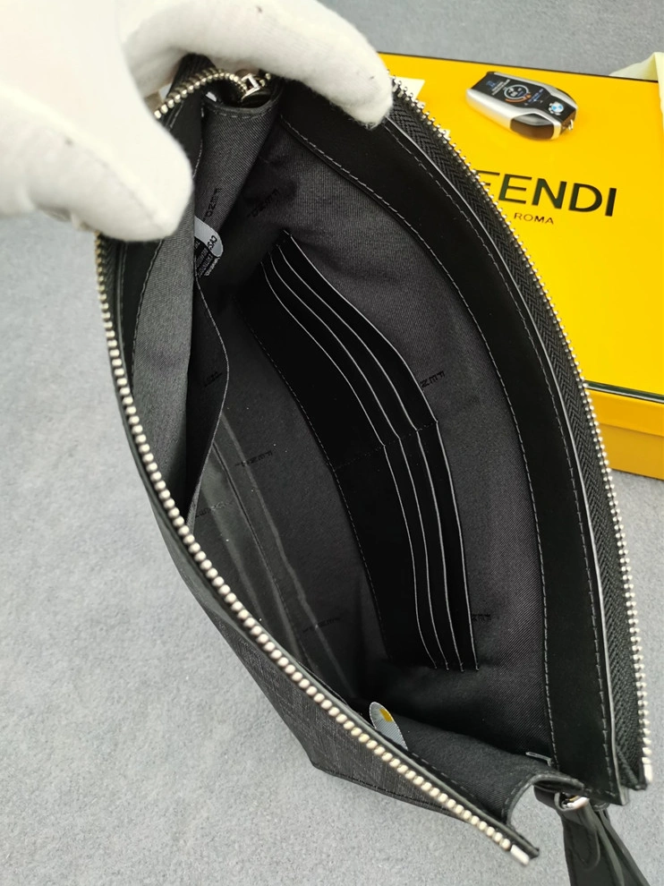 Fendi AAA Man Wallets Comfortable 7331