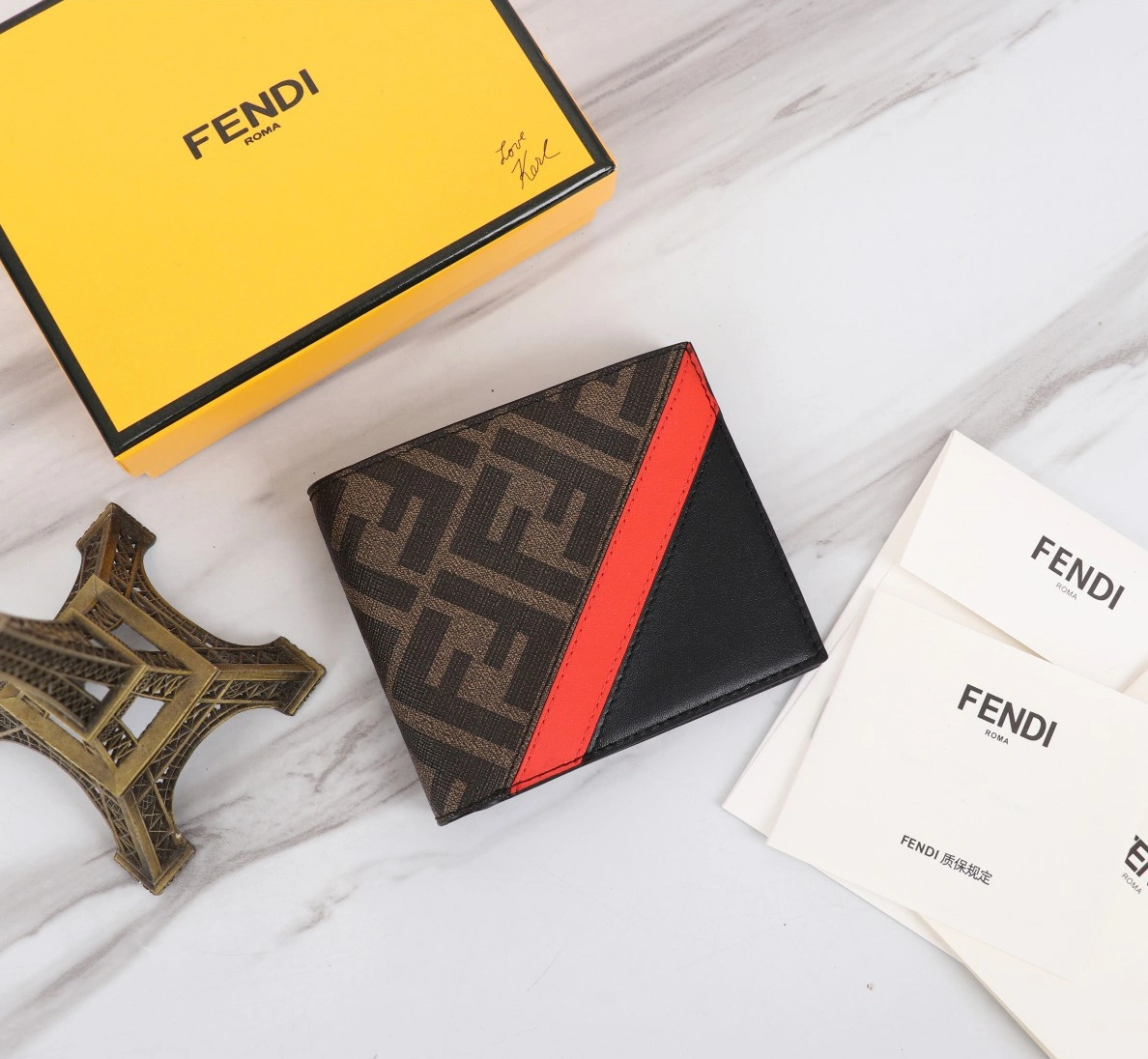 Fendi AAA Man Wallets Comfortable 9342