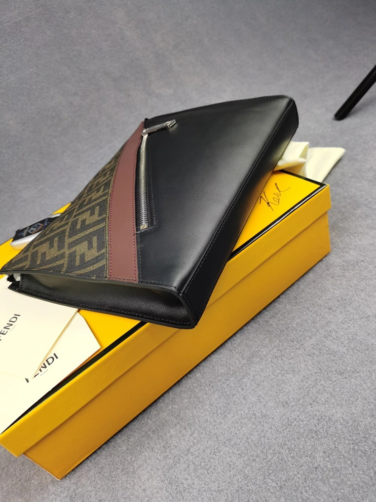 Fendi AAA Man Wallets Cozy 6652