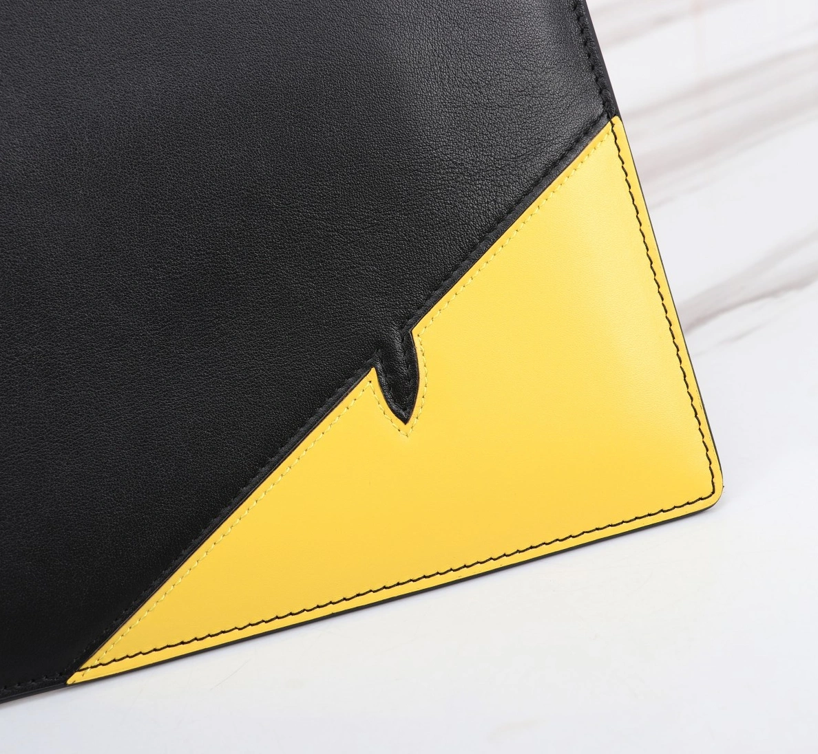 Fendi AAA Man Wallets Efficient 6993