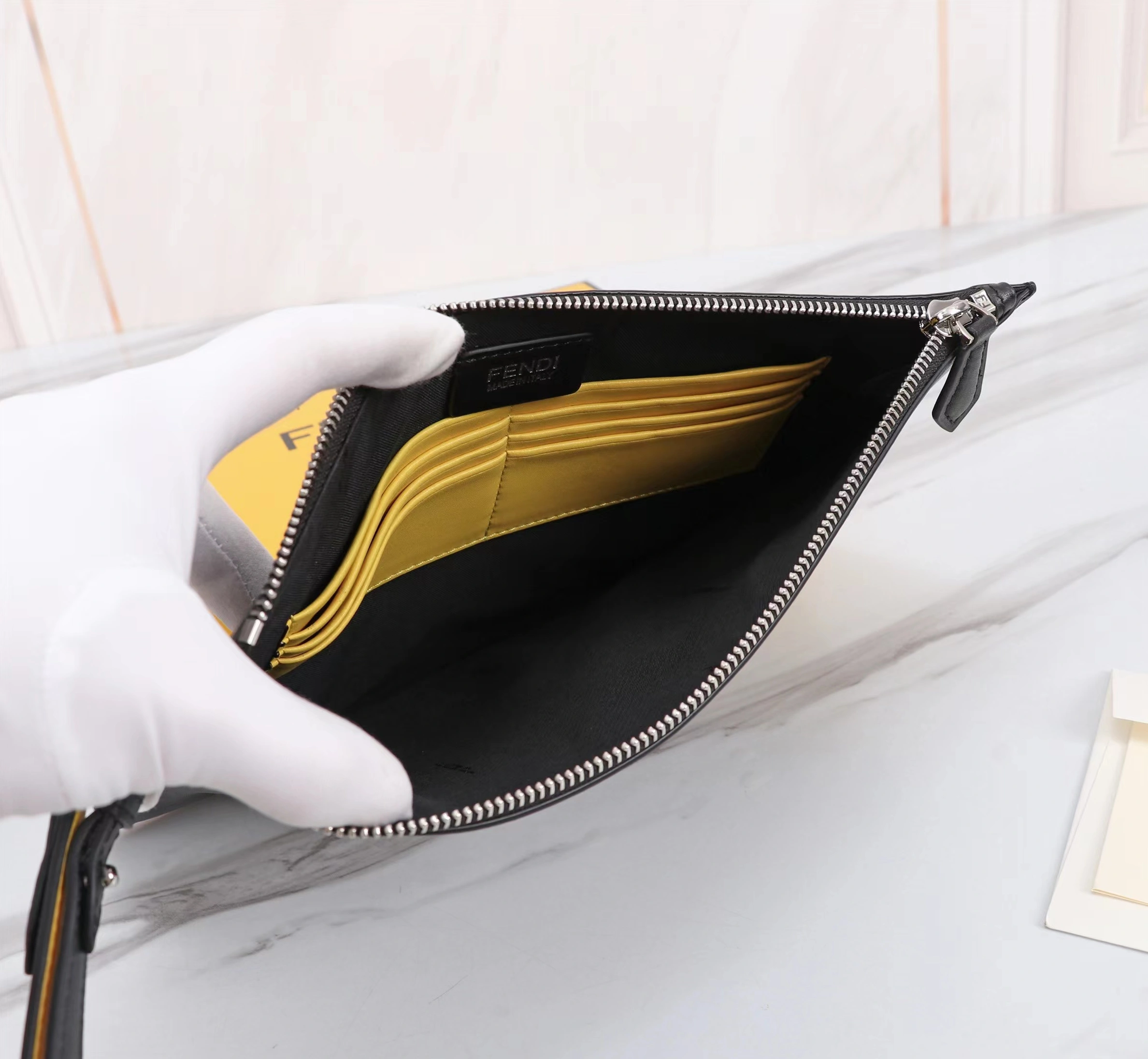 Fendi AAA Man Wallets Efficient 6993