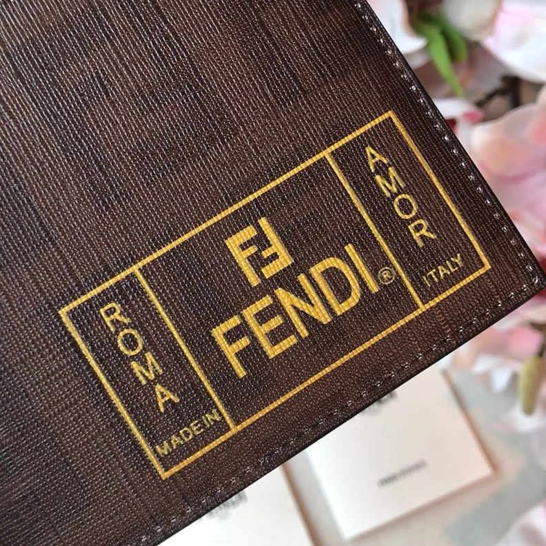 Fendi AAA Man Wallets Fashionable 9589
