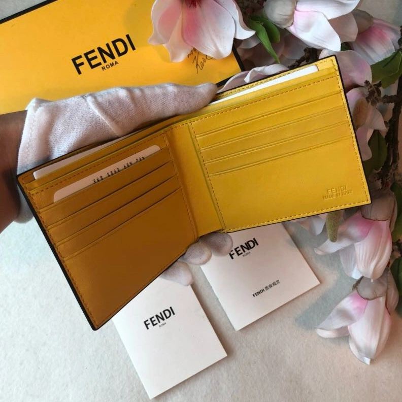 Fendi AAA Man Wallets Fashionable 9589