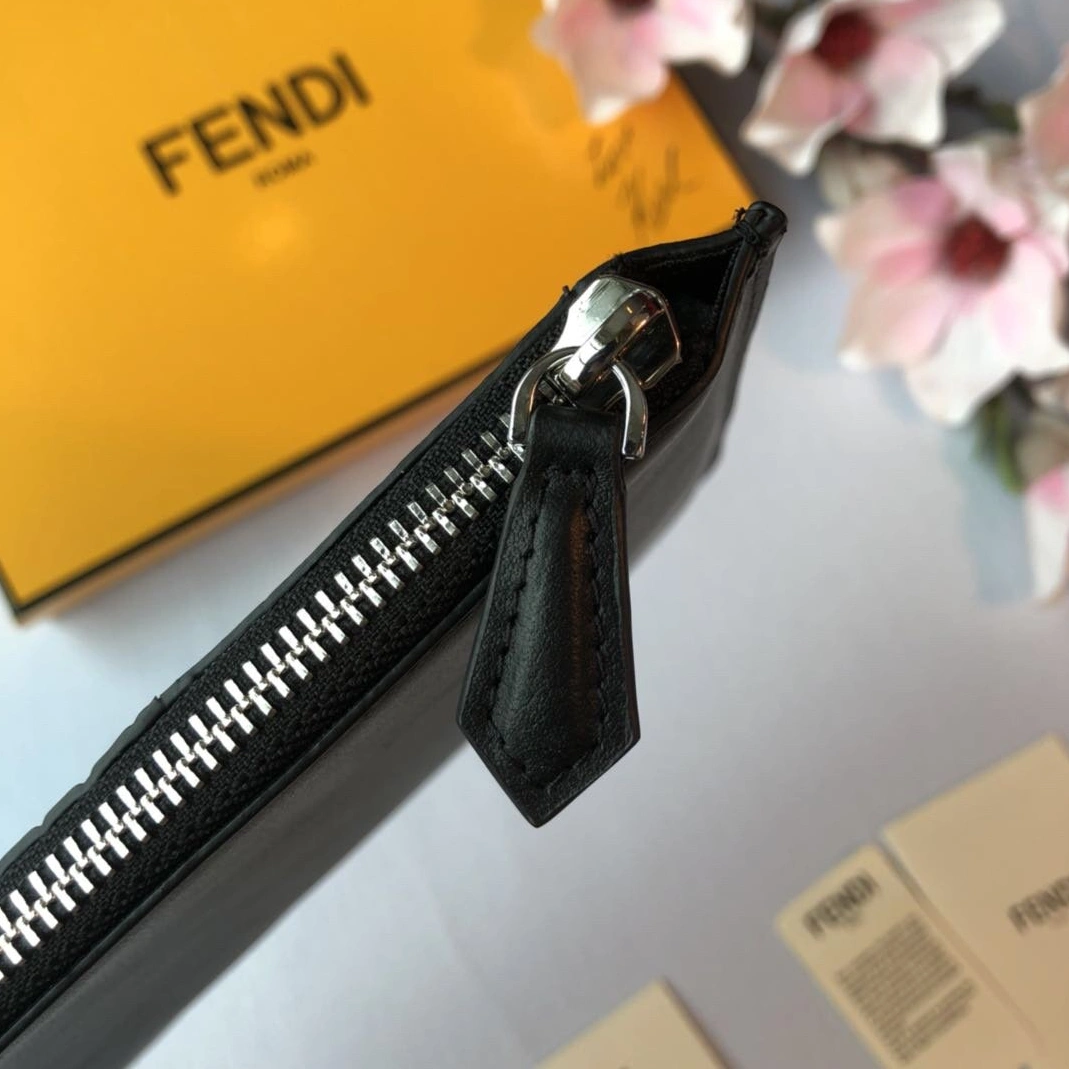 Fendi AAA Man Wallets Functional 1882