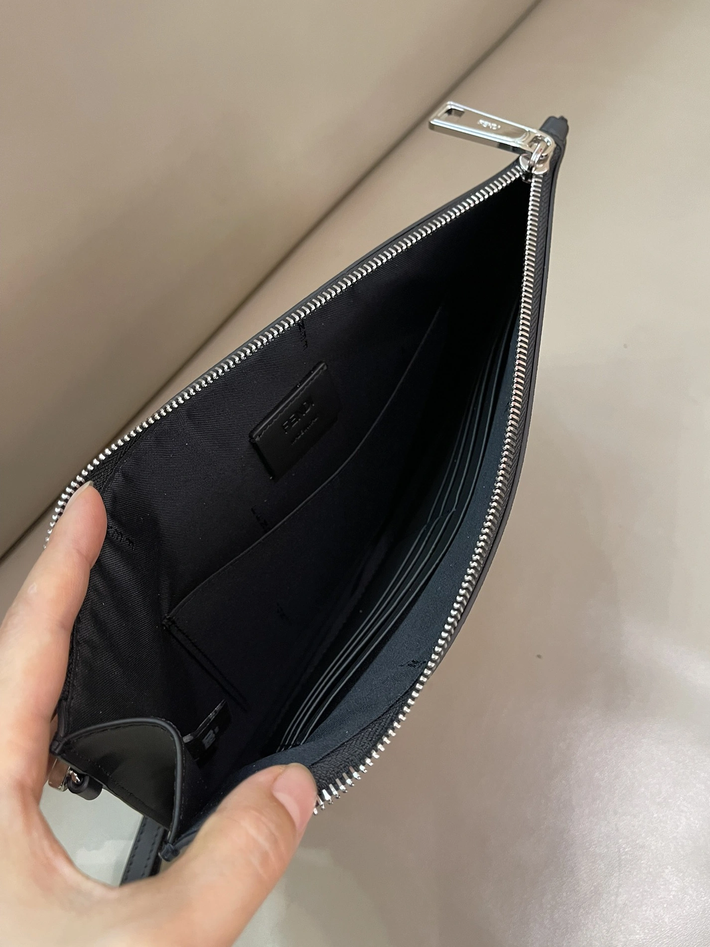Fendi AAA Man Wallets Functional 2543