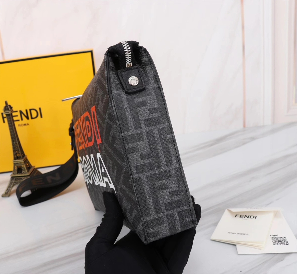 Fendi AAA Man Wallets Functional 4352