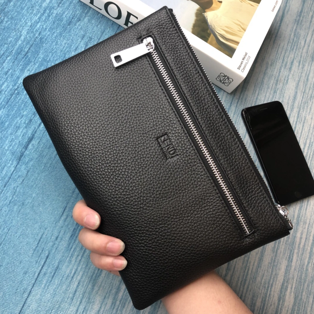Fendi AAA Man Wallets Functional 8830