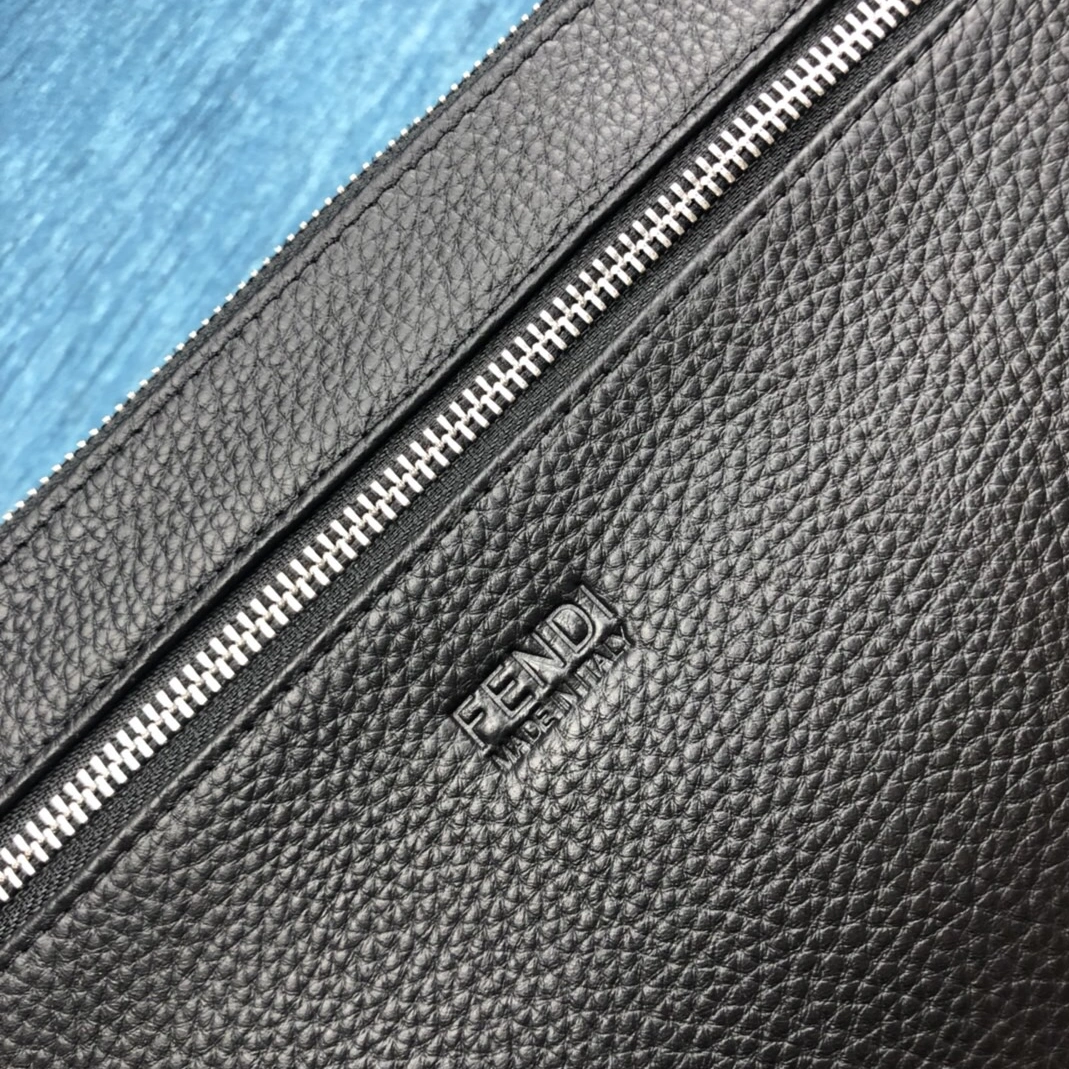 Fendi AAA Man Wallets Functional 8830