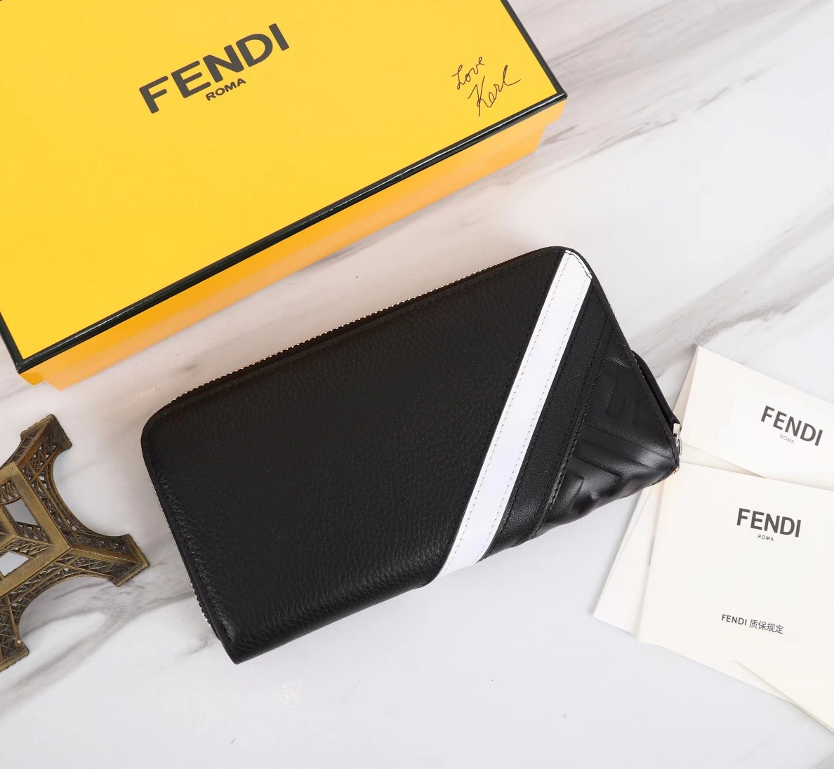 Fendi AAA Man Wallets Lightweight 4039