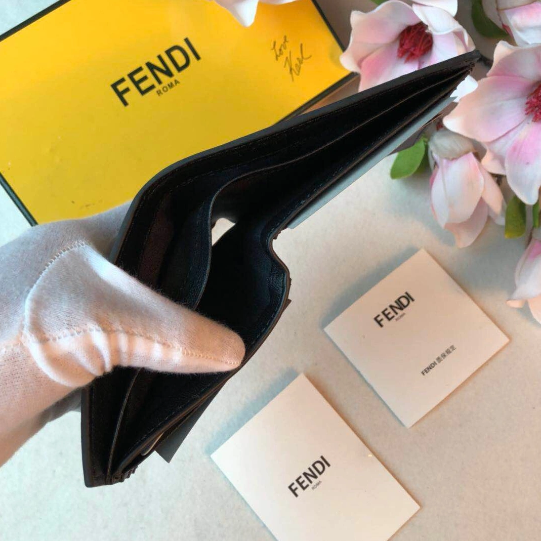 Fendi AAA Man Wallets Modern 1624