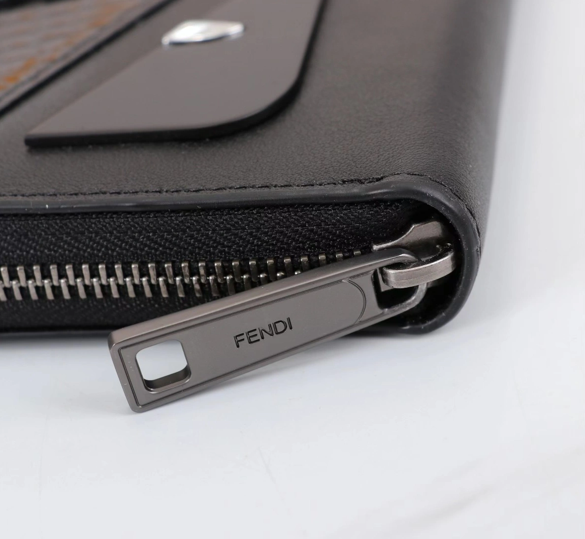 Fendi AAA Man Wallets Popular 8832