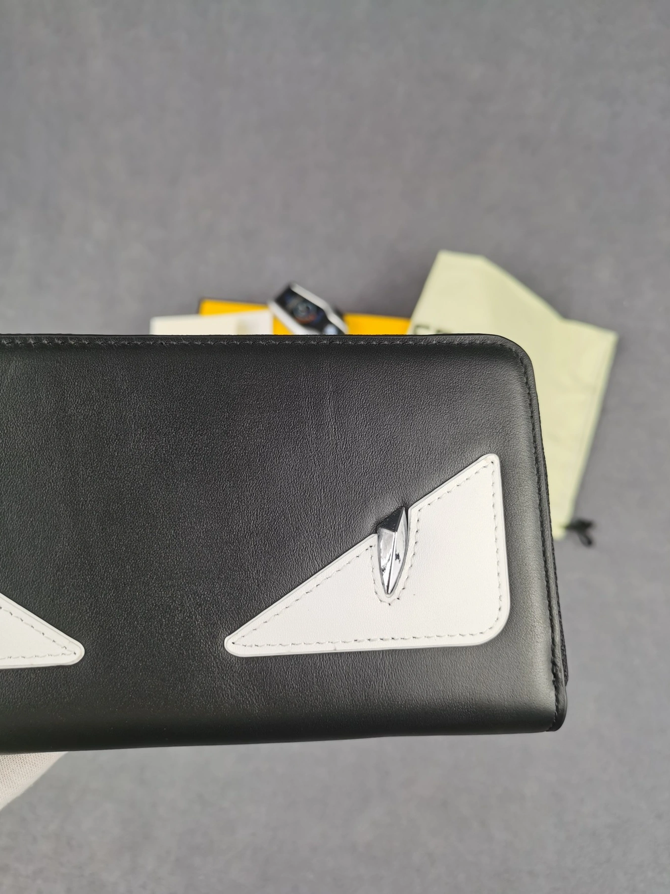 Fendi AAA Man Wallets Reliable 4265
