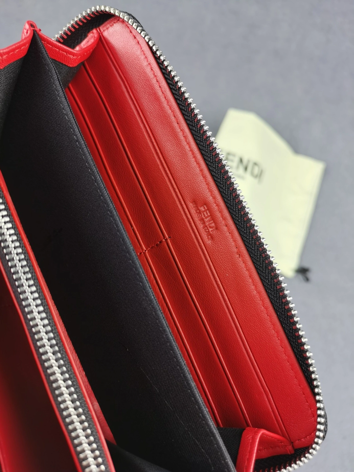Fendi AAA Man Wallets Reliable 4265