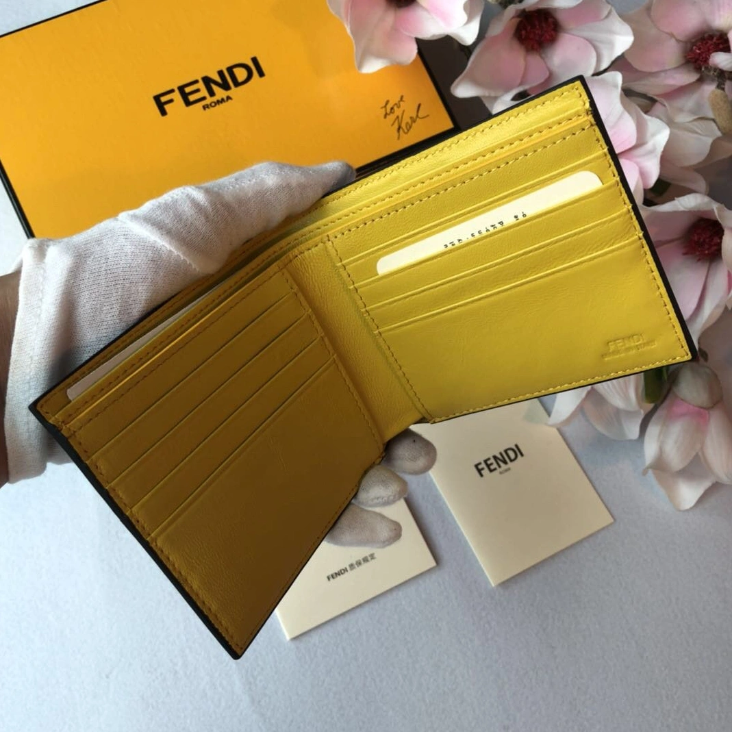 Fendi AAA Man Wallets Sleek 7174