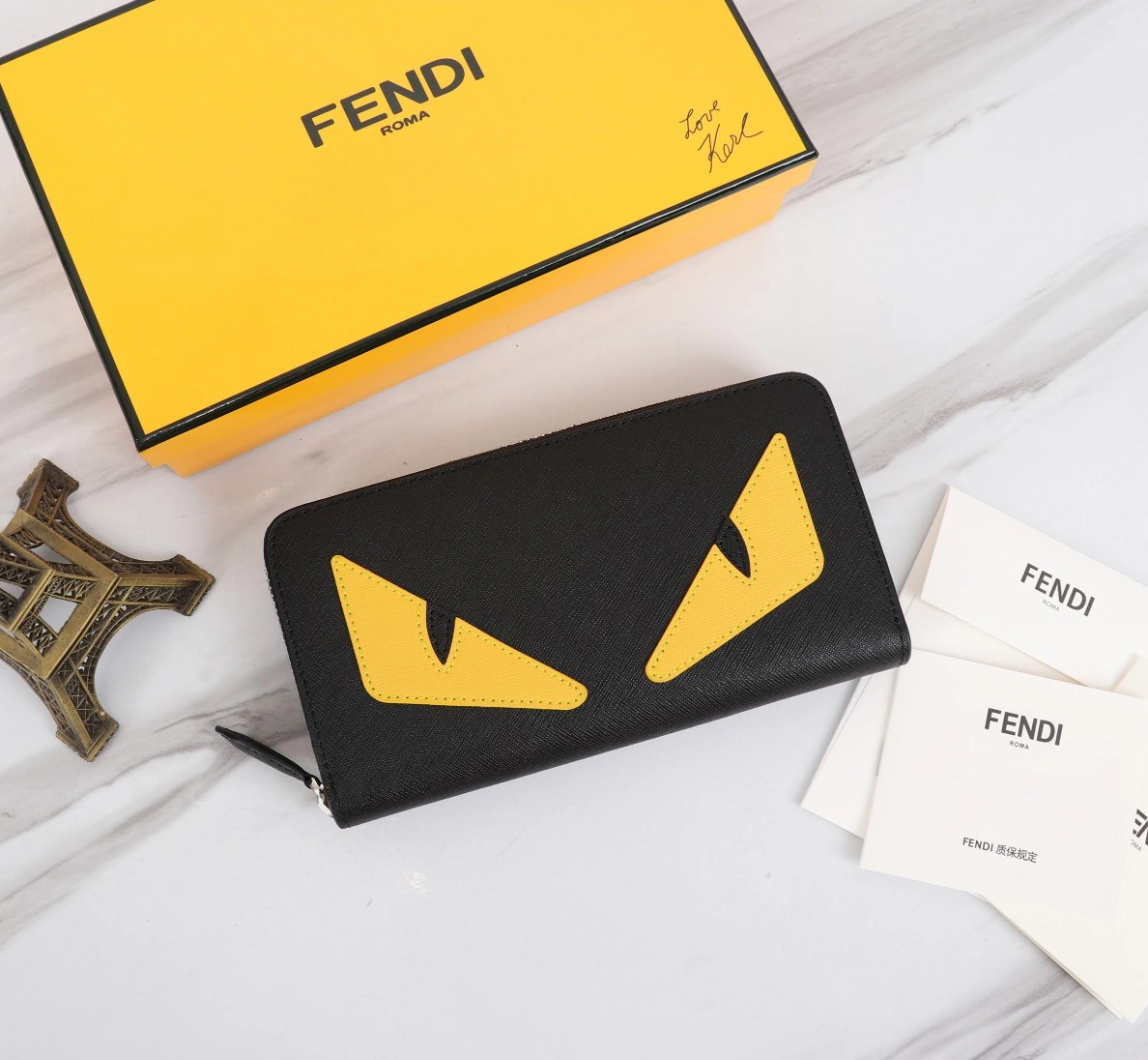 Fendi AAA Man Wallets Sleek 7925
