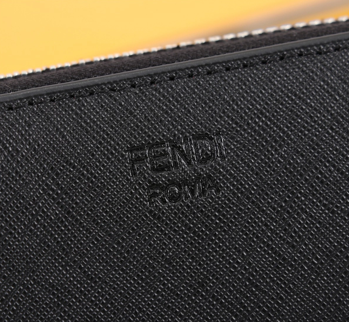 Fendi AAA Man Wallets Sleek 7925