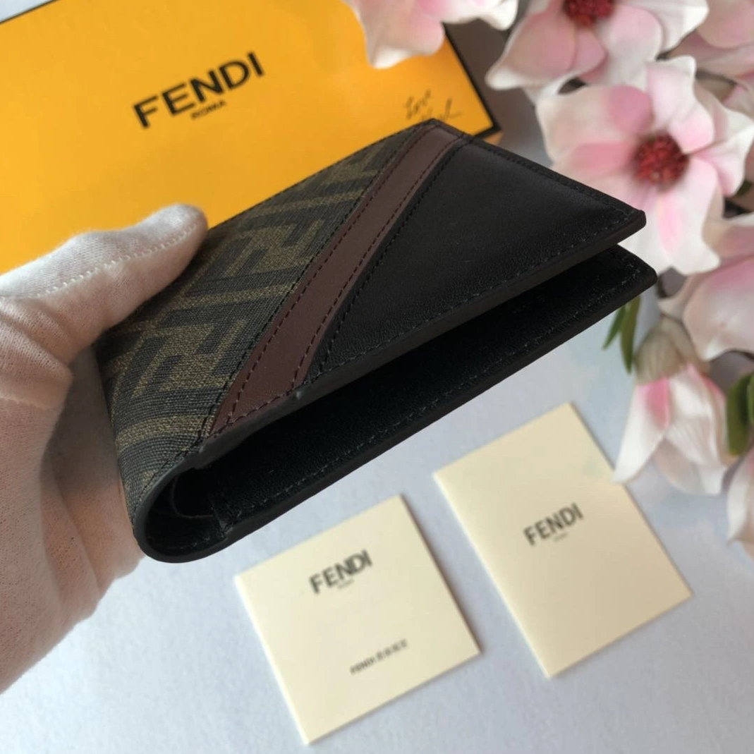 Fendi AAA Man Wallets Stylish 3672
