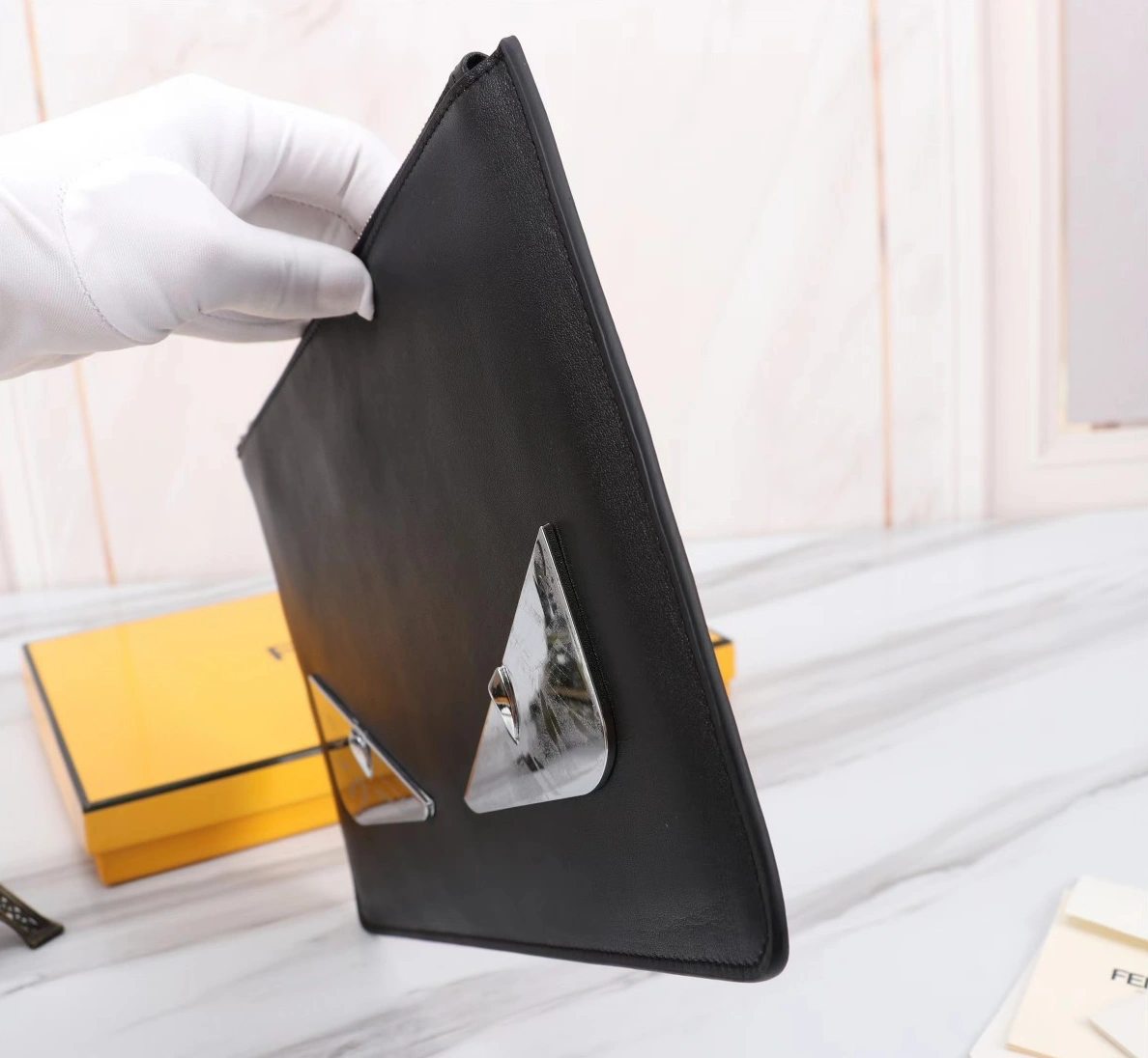 Fendi AAA Man Wallets Stylish 7476