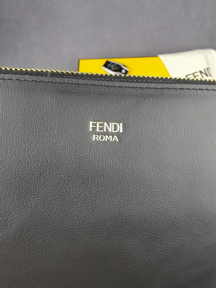 Fendi AAA Man Wallets Trendsetting 1262