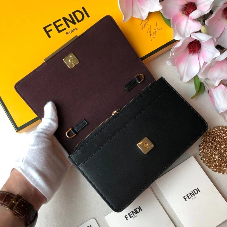 Fendi AAA Man Wallets Trendy 6520