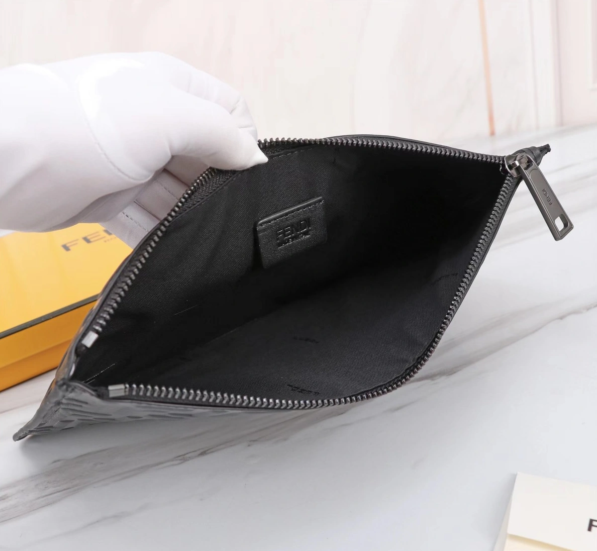 Fendi AAA Man Wallets Unique 4093