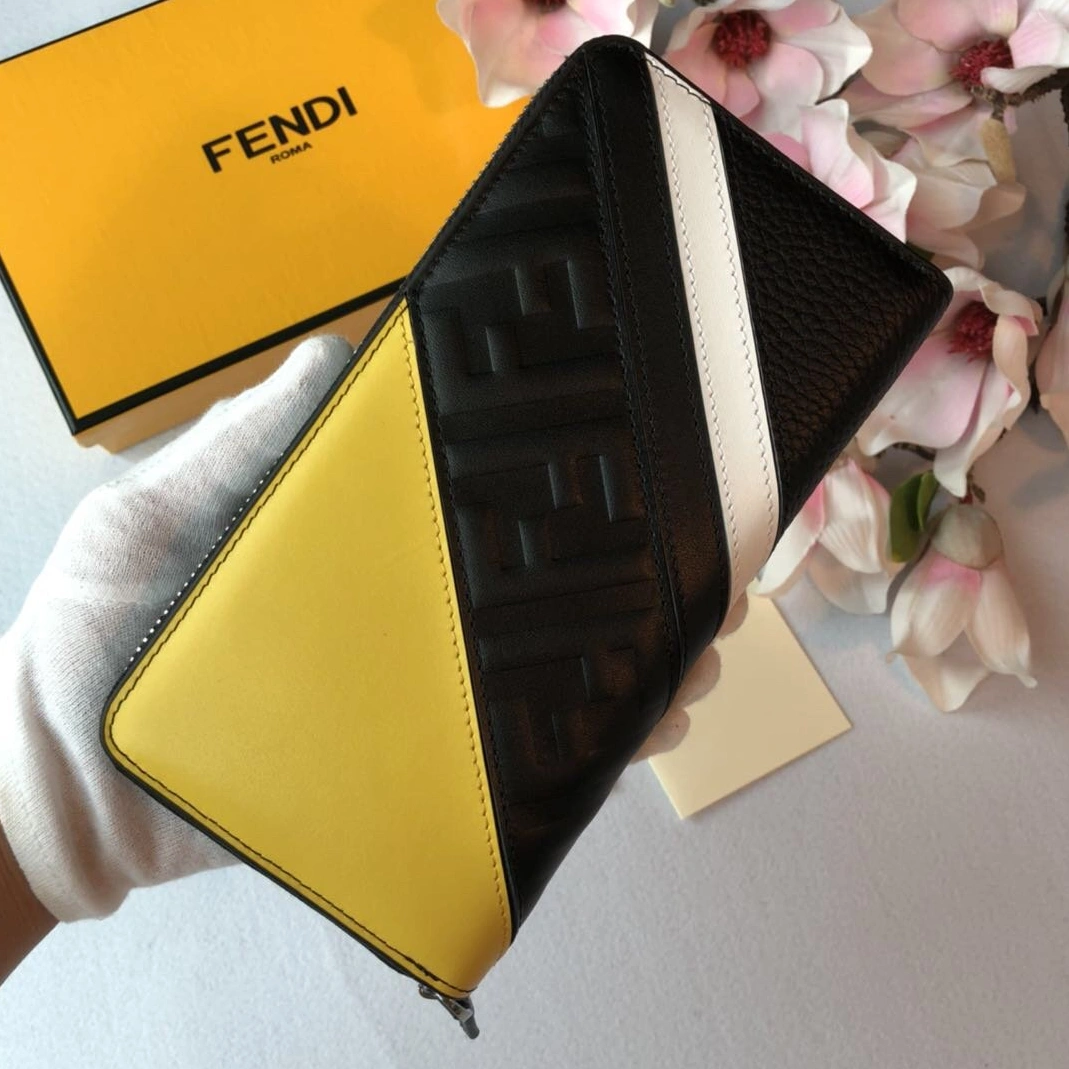 Fendi AAA Man Wallets WellDesigned 770