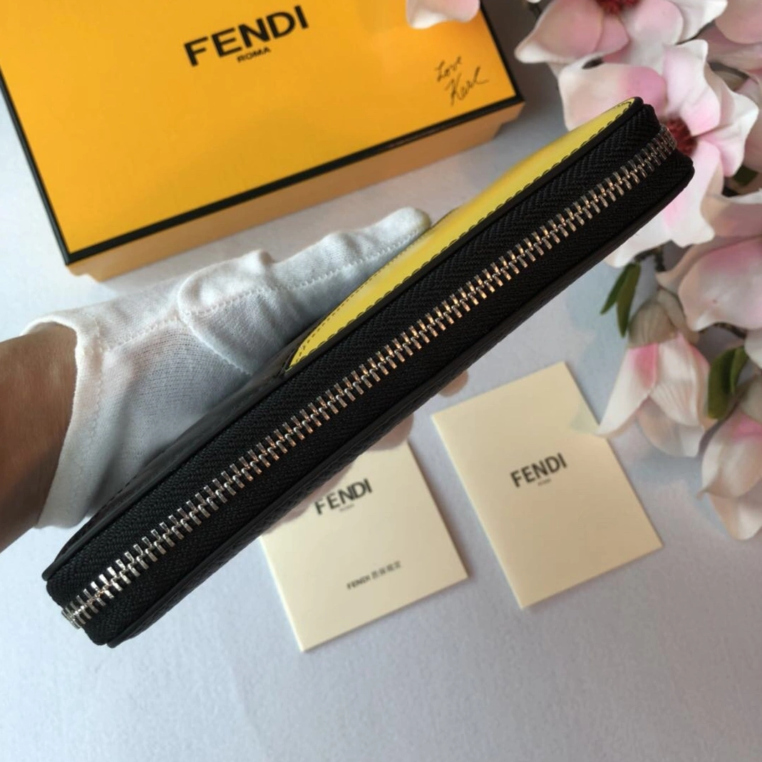 Fendi AAA Man Wallets WellDesigned 770