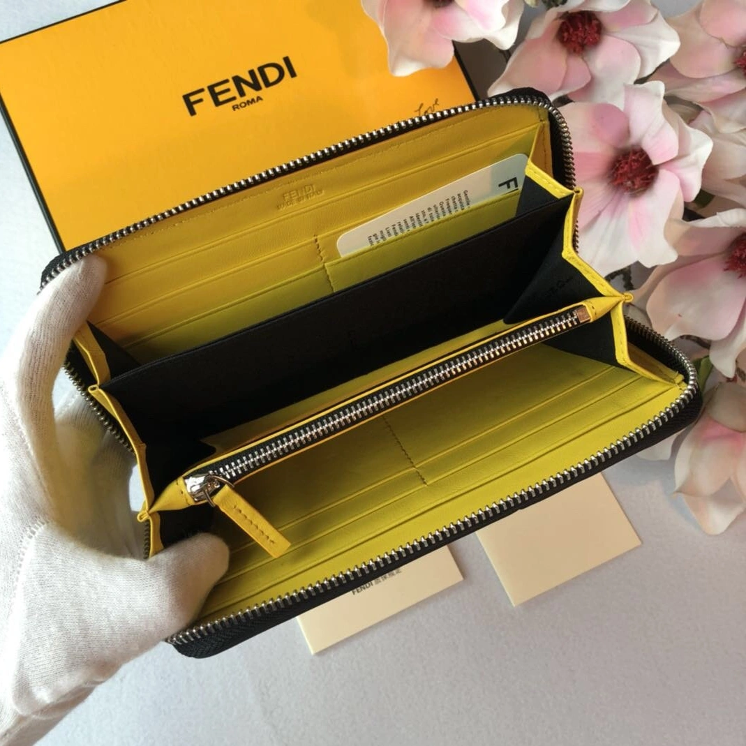 Fendi AAA Man Wallets WellDesigned 770