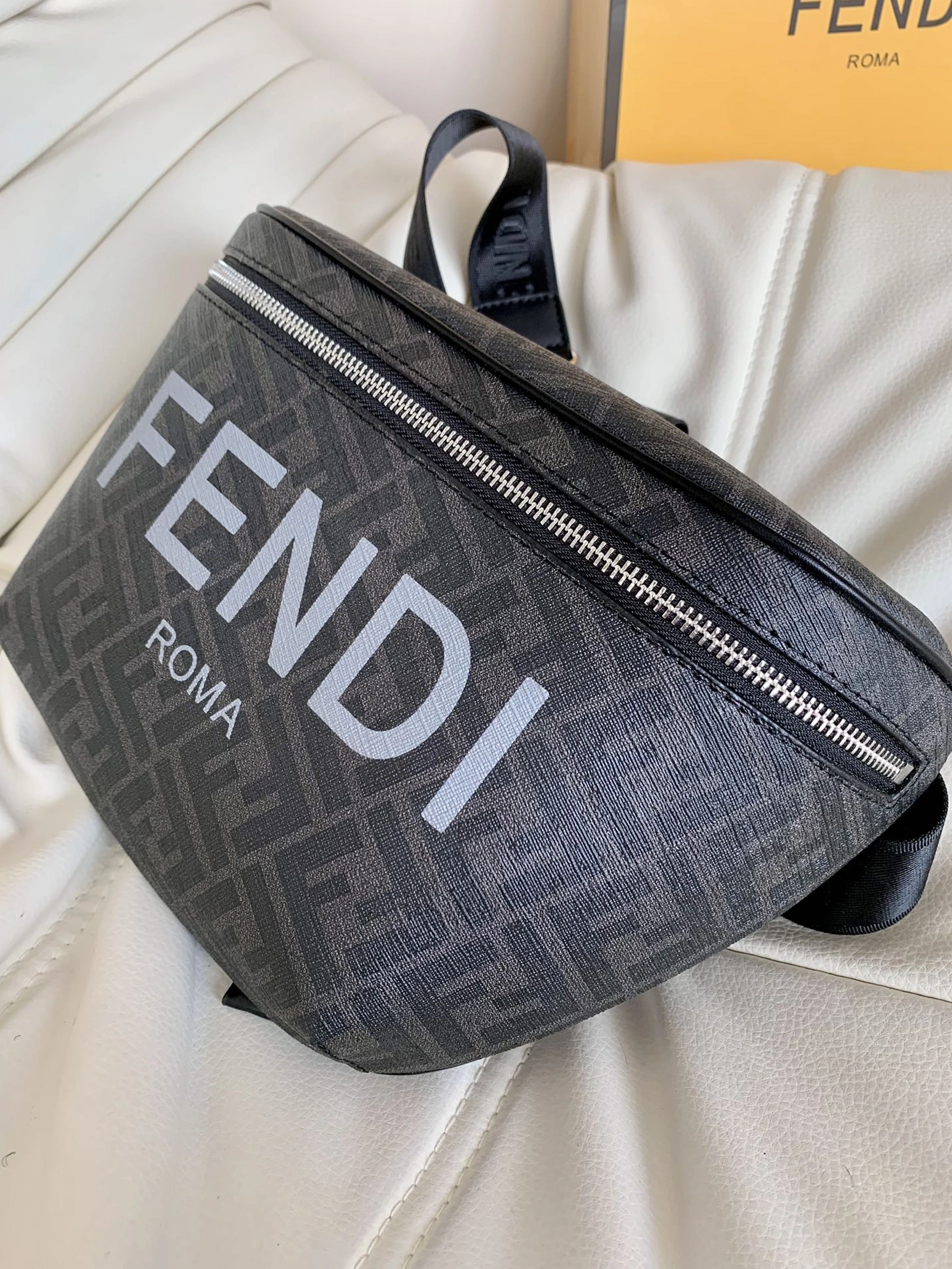 Fendi AAA Quality Belt Bags Breathable 2136