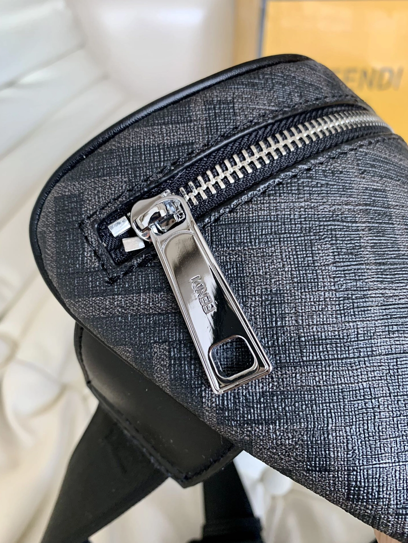 Fendi AAA Quality Belt Bags Breathable 2136