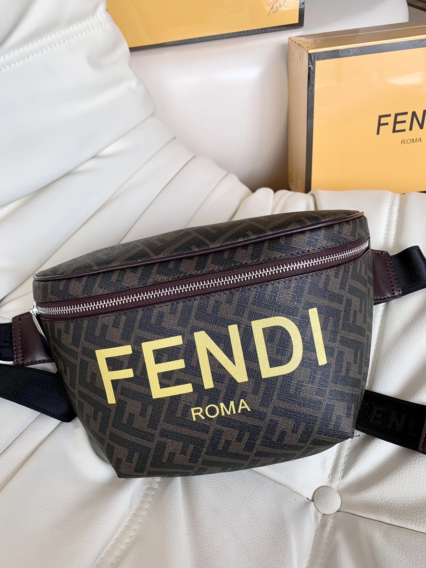 Fendi AAA Quality Belt Bags Classic 6559