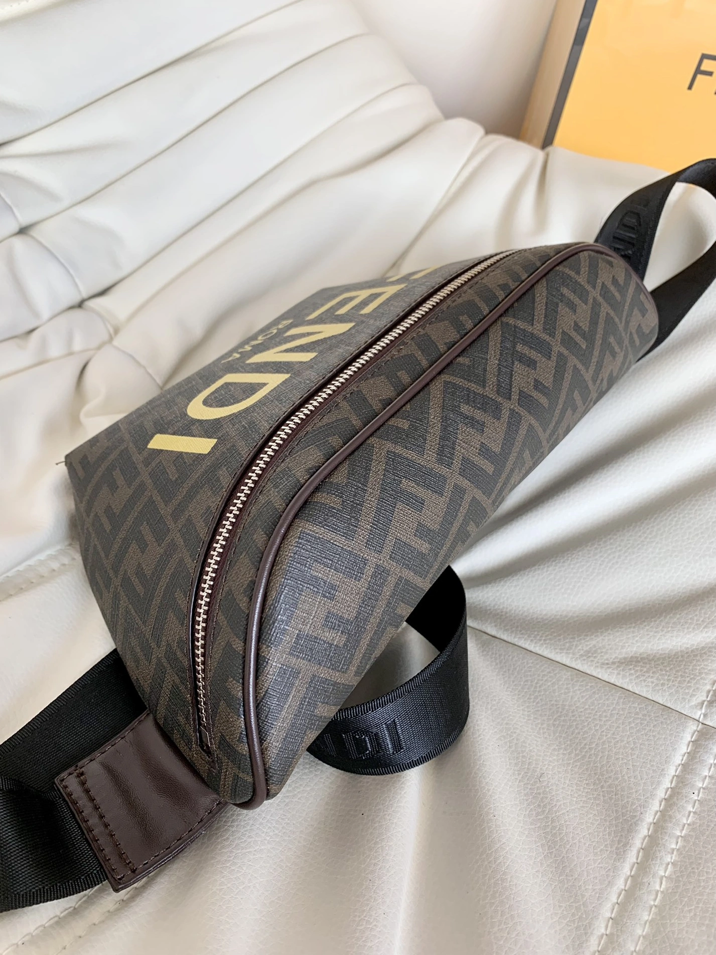 Fendi AAA Quality Belt Bags Classic 6559