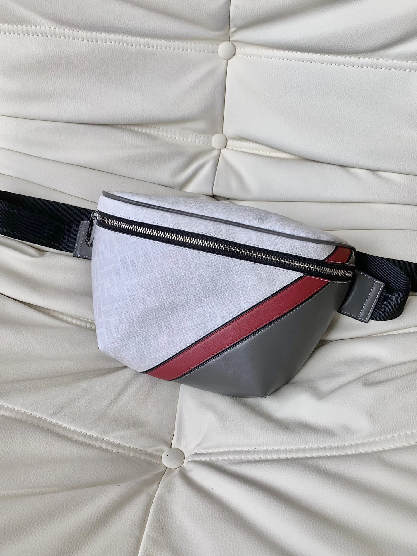Fendi AAA Quality Belt Bags NewStyle 2660