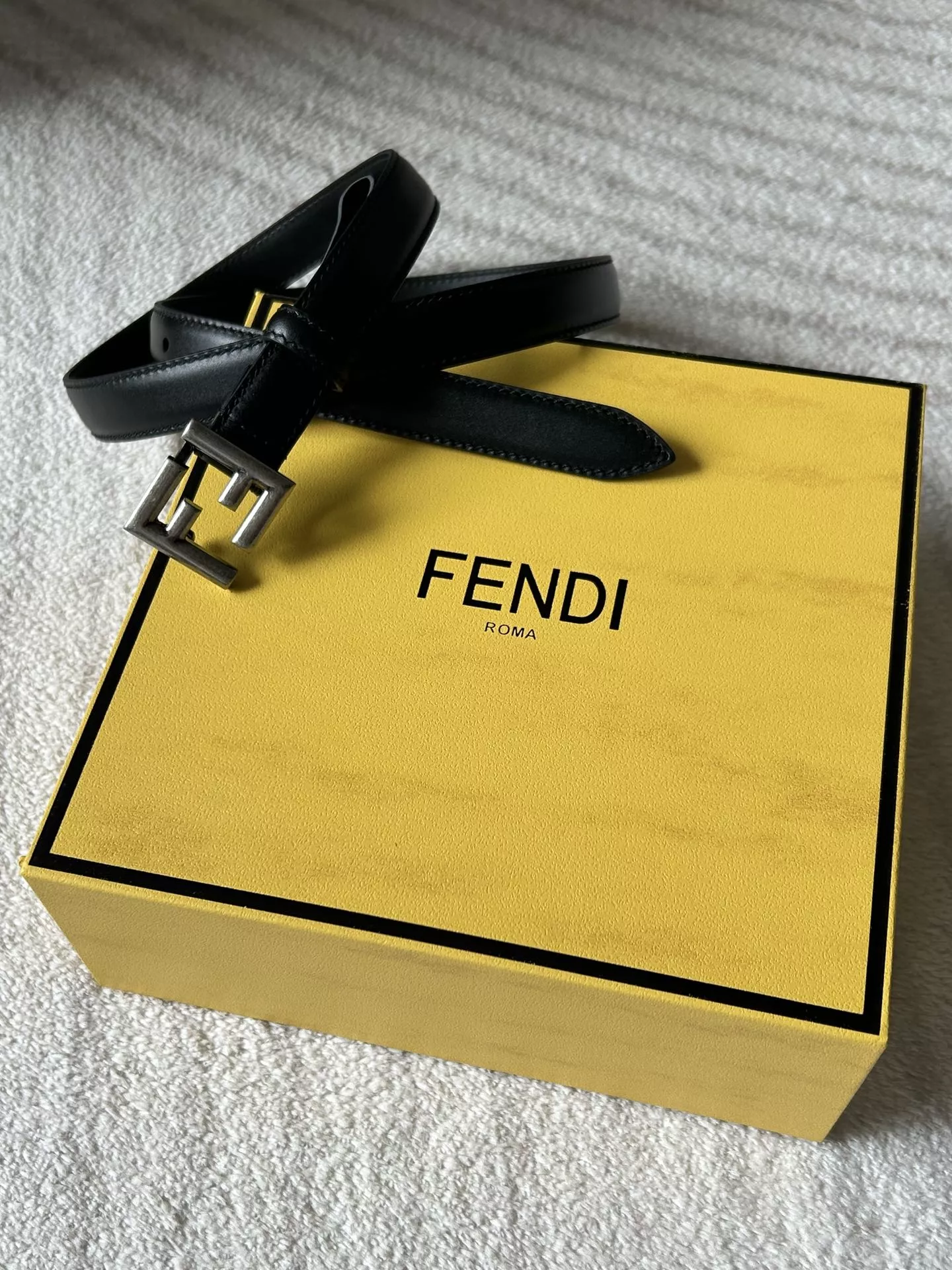 Fendi AAA Quality Belts In 2.0cm For Women Trendsetting 3821