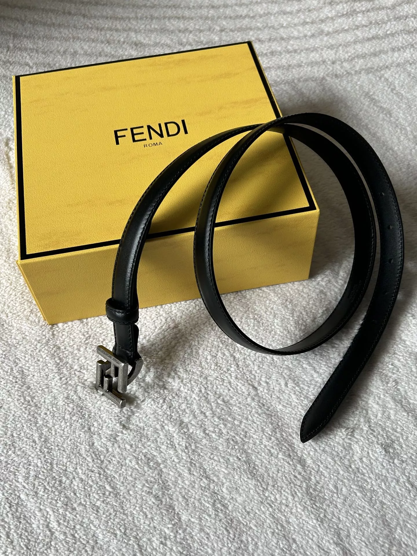 Fendi AAA Quality Belts In 2.0cm For Women Trendsetting 3821