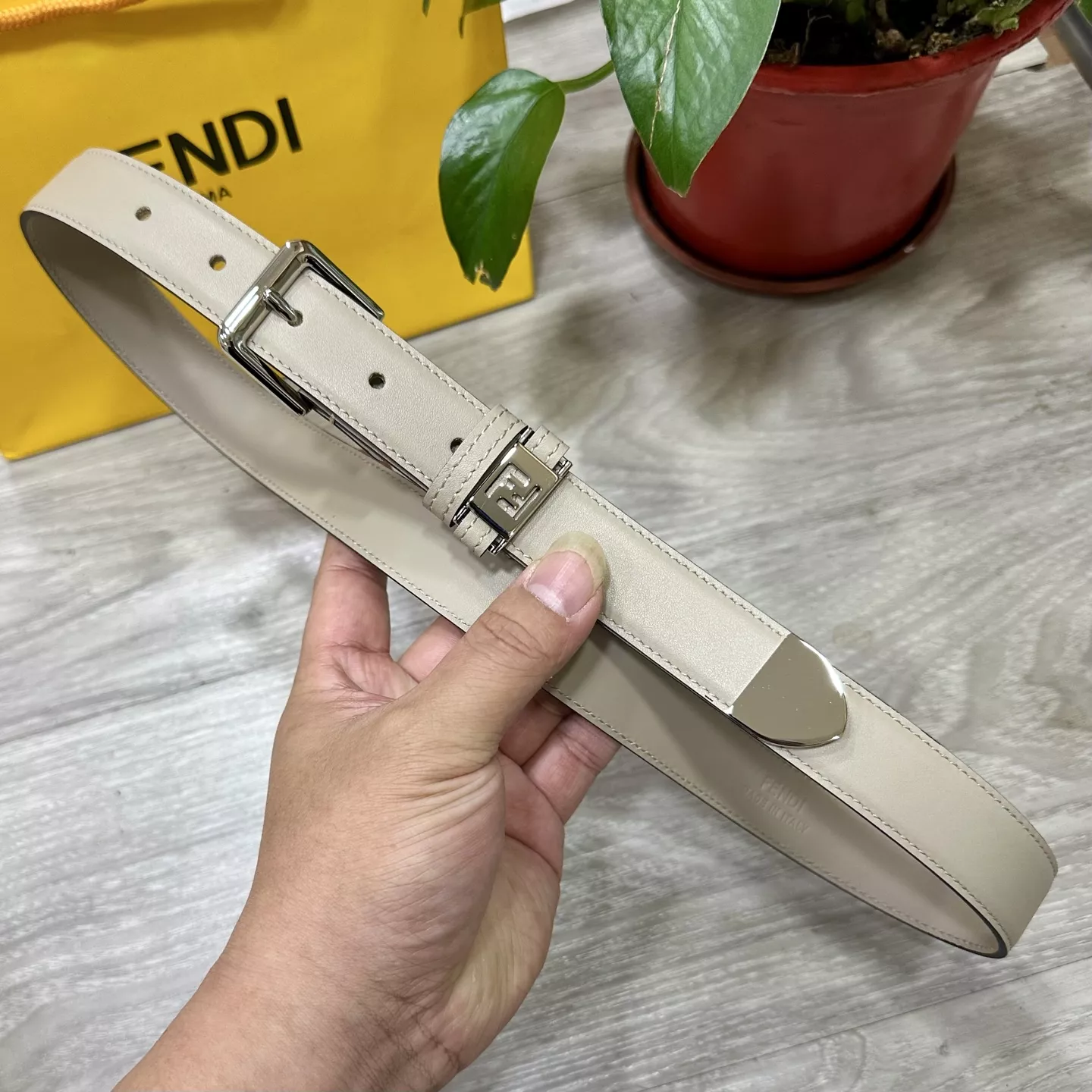 Fendi AAA Quality Belts In 2.5cm For Women Affordable 5786